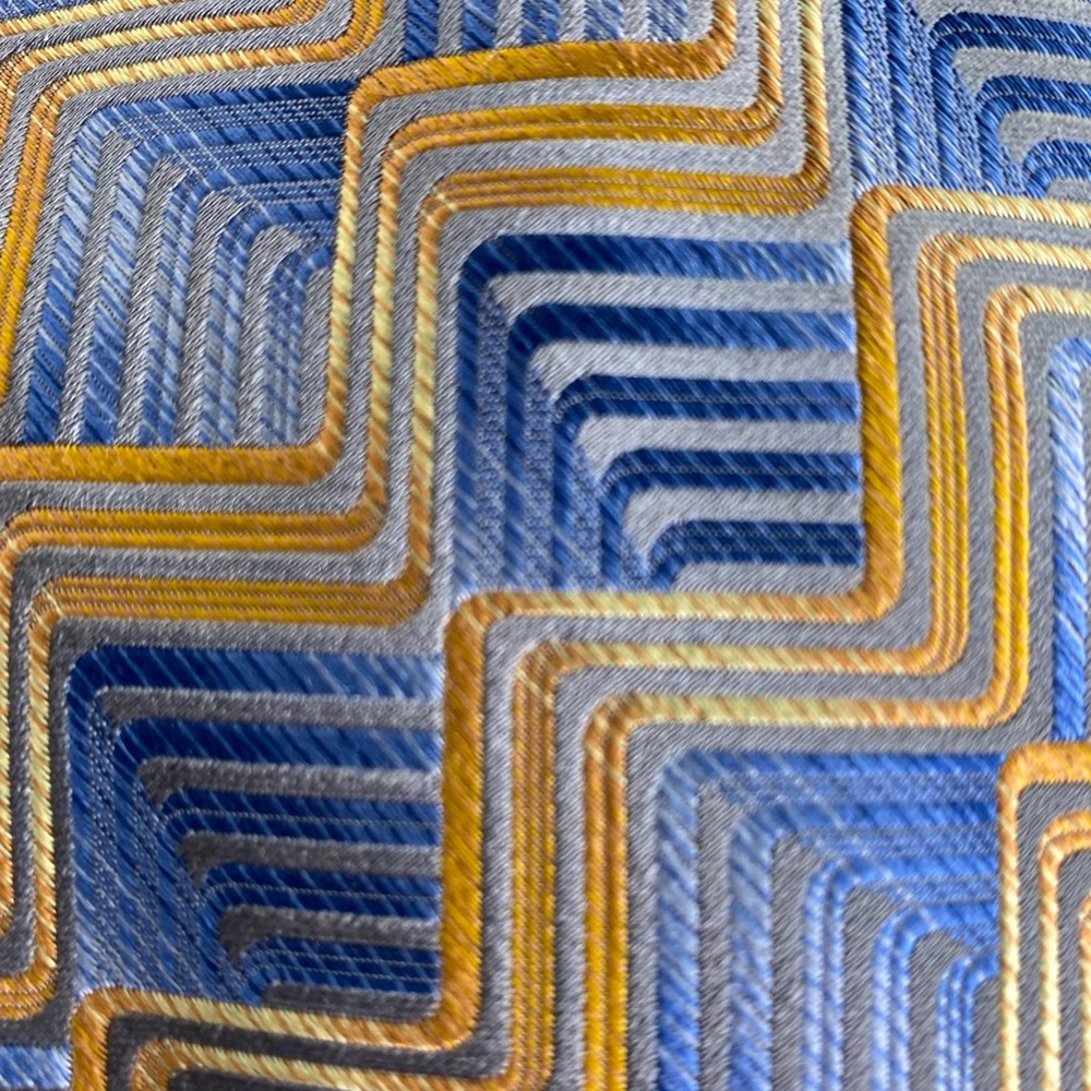 BACHRACH Mens tie 100% Silk made in Italy Blue and Yellow